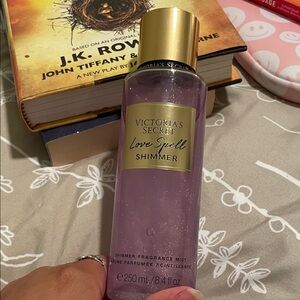 Victoria's Secret Love Spell Shimmer Mist in Purple and Gold